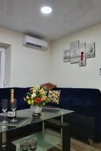 Apartament in the City Center-Old Town - Yuodupe