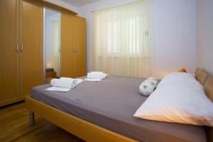 Apartments with parking space Podgora, Makarska - 12816