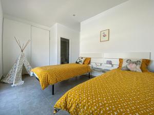 Villamar 19 - Planta baja con 2 terrazas cerca de las salinas