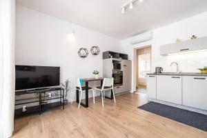 Apartments by the sea Mandre, Pag - 13015