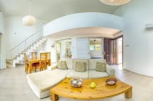 Joya Cyprus Sahara Garden Apartment - Ayios Amvrosios