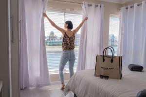 Leisure Apartment with Beautiful Water Views