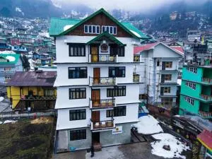 KhenKhim Regency, Lachen all meals included - Kolakham