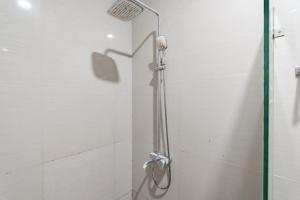 RedDoorz Plus @ Point Phila Cihampelas