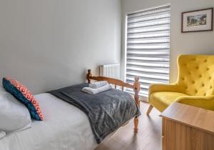 Seaford Retreat with Free Parking By My Getaways