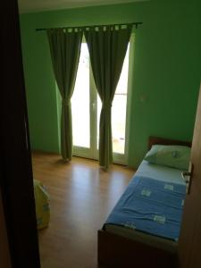 Family-friendly apartments with swimming pool Kampor, Rab - 14897