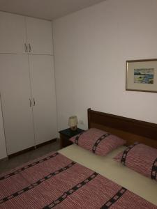 Apartments by the sea Sukosan, Zadar - 14970