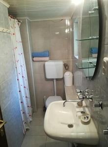 Apartments with a parking space Kornic, Krk - 416