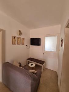 Two-Bedroom Apartment with Terrace and Sea View room in Family friendly seaside apartments Nevidjane Pasman - 325