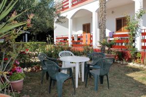 Family friendly seaside apartments Zaton, Zadar - 298