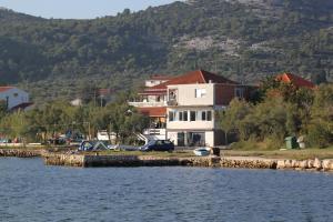 Apartments by the sea Mrljane, Pasman - 319