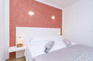 Rooms with a swimming pool Cove Saplunara, Mljet - 401