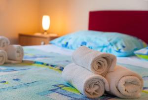 Apartments by the sea Postira, Brac - 15242