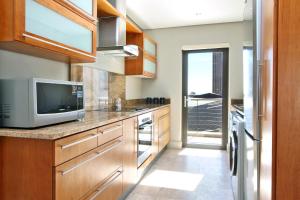 Family Apartment with superb Table Mountain Views, by ITC Hospitality