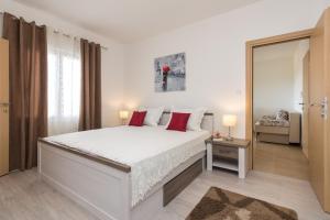 Studio with Terrace and Sea View room in Apartments with a parking space Seget Vranjica Trogir - 12499