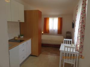 Apartments by the sea Drace, Peljesac - 10135