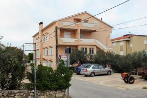 Apartments with a parking space Novalja, Pag - 9419 