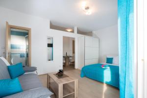 Apartments with parking space Seget Vranjica, Trogir - 12499