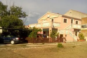 Apartments with a parking space Privlaka, Zadar - 14654 - Zarići