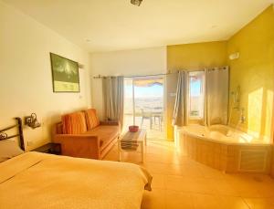 Desert Fantasy - פנטזיה במדבר-באר מילכה,נגב מערבי,