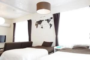 大家族向け貸切宿 敷地内無料駐車場 最高のロケーション 各階独立鍵付き個室 Paradise inn牧志