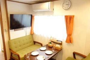 大家族向け貸切宿 敷地内無料駐車場 最高のロケーション 各階独立鍵付き個室 Paradise inn牧志