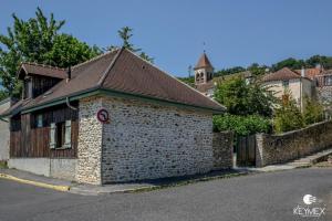 Maisons de vacances Les Pins - Maison avec parking ferme et jardin commun au calme : photos des chambres