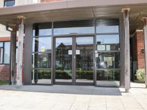 Flat 33 - Marine Court