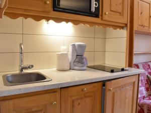 Studio rénové proche télésiège, Méribel, 3 personnes - FR-1-180-34