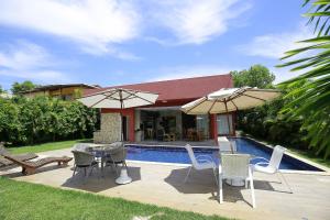 Casa Temporada - 4 suítes - Condomínio Luxo - Piscina Extraordinária - Praia de Itacimirim-BA