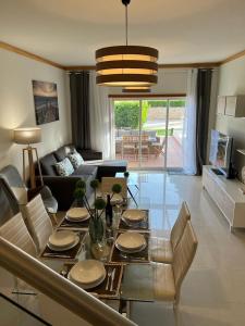 Amazing View With Pool