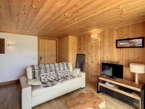 Appartements 3 pieces, piscine interieure, parking, proche centre a Combloux - FR-1-560-27 : photos des chambres