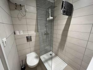 B&B / Chambres d'hotes Les Chambres du Champ Du Possible : Chambre Double avec Salle de Bains Privative