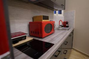 New Ventiri Suite 3, near Hilton, Athens Central, fully equipped