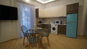 New Ventiri Family Suite 1, near Hilton, Athens central, fully equipped