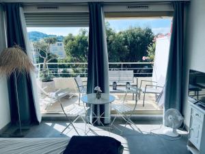 Appartements st tropez eden 164 : photos des chambres