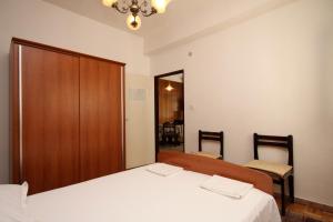 Apartments by the sea Brist, Makarska - 505