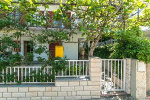 Apartments by the sea Podaca, Makarska - 516