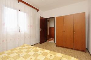 Apartments with parking space Zavalatica, Korcula - 545