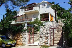 Apartments by the sea Vrboska (Hvar) - 541