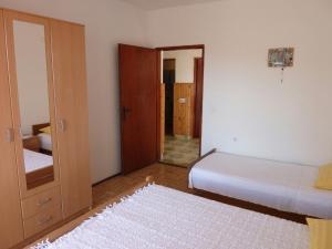 Apartments with a parking space Metajna, Pag - 525