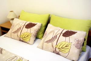 Apartments by the sea Zaboric, Sibenik - 468