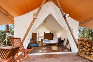 Deluxe Tent with Private Bathroom room in Under Canvas Grand Canyon