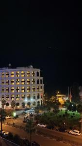 Apartment in Orbi Sea Tower for rent (15a)