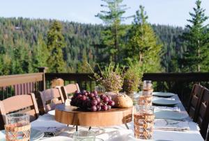 Five-Bedroom Holiday Home room in Yosemite Summit & Little Summit - 5BR/3BA Vacation Home