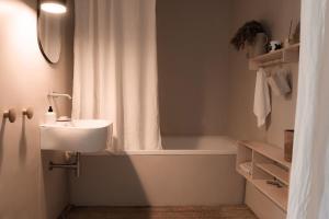 Stylish apartment near the historic center