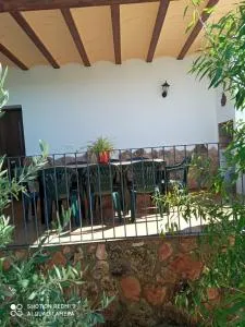 Casa rural PERALTA S CAZORLA PISCINA COMPARTIDA - El Almicerán