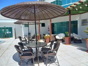 Apartamento com varanda gourmet e churrasqueira Caldas Nova
