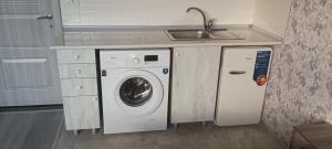 Marys Cozy & Lovely studio on very quiet Khosharauli street