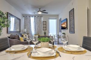 High End Stay & More Than a Workspace, Parking Included G3047